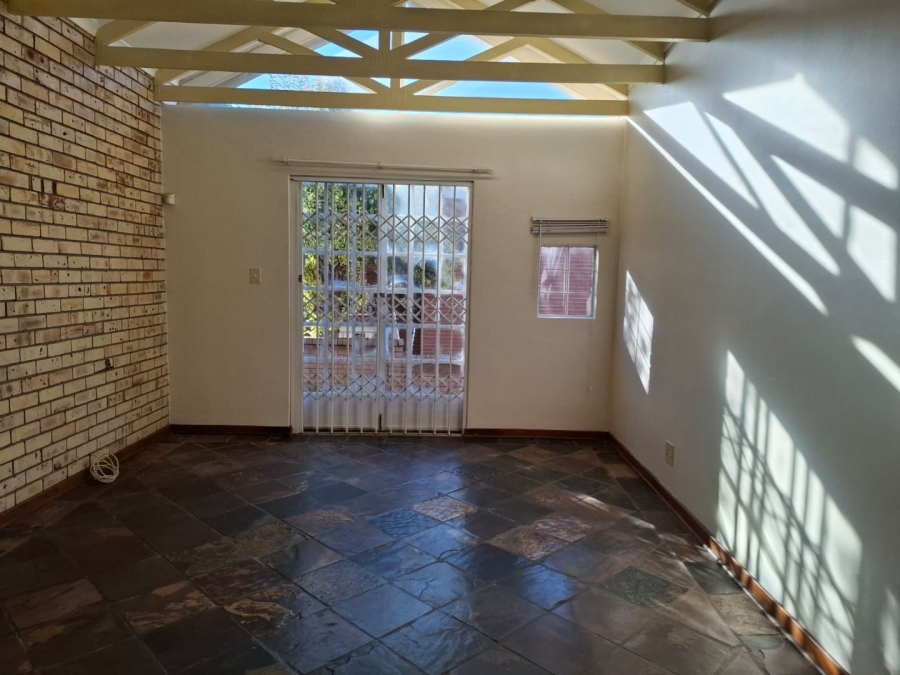 2 Bedroom Property for Sale in Pentagon Park Free State